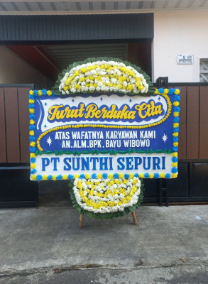 Papan Bunga Duka di Upau